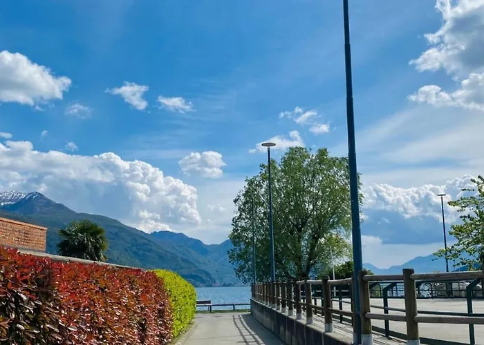 Casa Fee Hébergement de vacances Gravedona