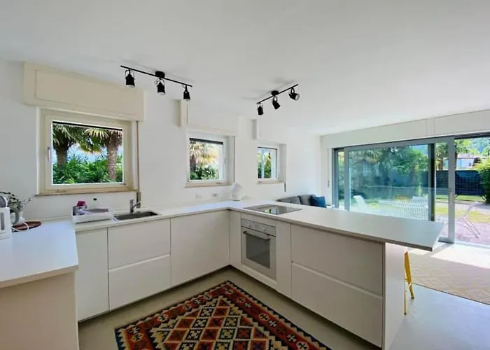 Casa Fee Hébergement de vacances Gravedona