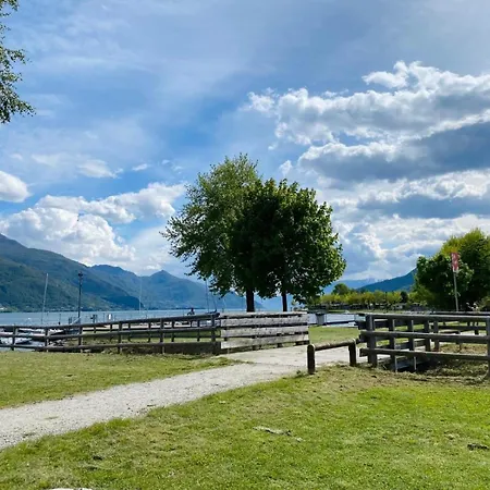 Casa Fee Hébergement de vacances Gravedona